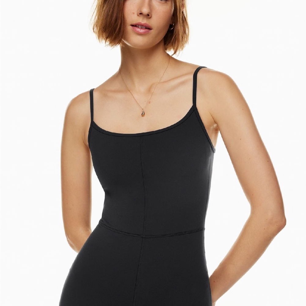 Aritzia (Wilfred) Women's Black Bodysuit